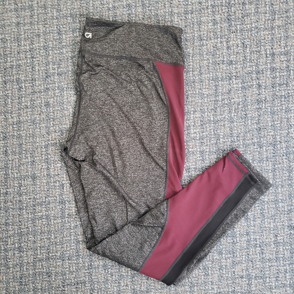 Gap compression leggings